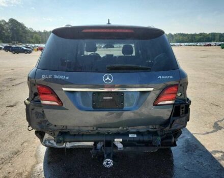 Сірий Мерседес ГЛЕ-Клас, об'ємом двигуна 0 л та пробігом 105 тис. км за 6000 $, фото 5 на Automoto.ua