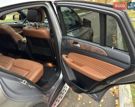 Серый Мерседес ГЛЕ-Класс, объемом двигателя 2.99 л и пробегом 169 тыс. км за 49350 $, фото 19 на Automoto.ua