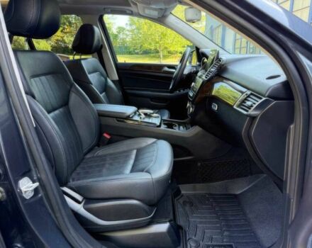 Серый Мерседес ГЛЕ-Класс, объемом двигателя 3.5 л и пробегом 78 тыс. км за 10000 $, фото 9 на Automoto.ua