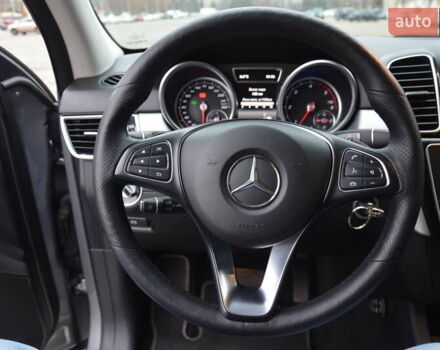 Серый Мерседес ГЛЕ-Класс, объемом двигателя 2.2 л и пробегом 211 тыс. км за 26600 $, фото 72 на Automoto.ua