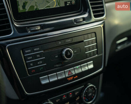 Серый Мерседес ГЛЕ-Класс, объемом двигателя 2.99 л и пробегом 253 тыс. км за 37500 $, фото 34 на Automoto.ua