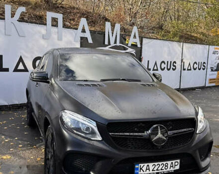 Серый Мерседес ГЛЕ-Класс, объемом двигателя 2.99 л и пробегом 123 тыс. км за 48000 $, фото 12 на Automoto.ua