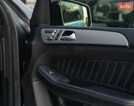 Серый Мерседес ГЛЕ-Класс, объемом двигателя 2.99 л и пробегом 253 тыс. км за 37500 $, фото 48 на Automoto.ua