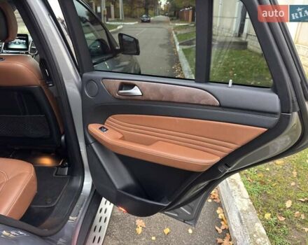 Серый Мерседес ГЛЕ-Класс, объемом двигателя 2.99 л и пробегом 169 тыс. км за 49350 $, фото 20 на Automoto.ua