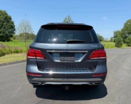 Серый Мерседес ГЛЕ-Класс, объемом двигателя 3.5 л и пробегом 78 тыс. км за 10000 $, фото 4 на Automoto.ua