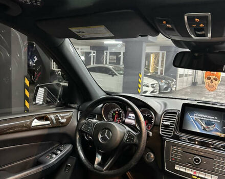 Серый Мерседес ГЛЕ-Класс, объемом двигателя 3.5 л и пробегом 170 тыс. км за 25999 $, фото 9 на Automoto.ua