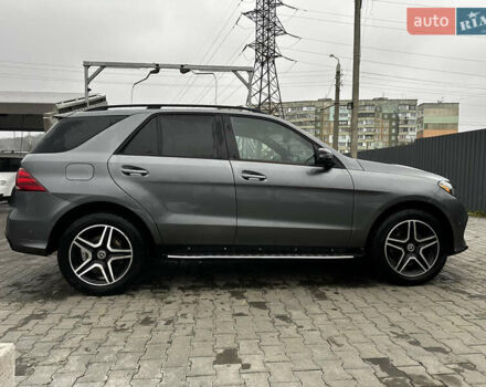 Сірий Мерседес ГЛЕ-Клас, об'ємом двигуна 3.5 л та пробігом 70 тис. км за 33500 $, фото 12 на Automoto.ua