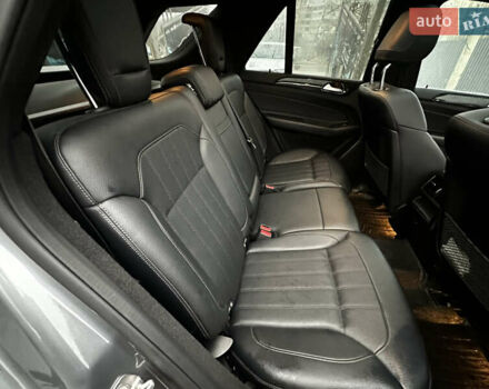 Сірий Мерседес ГЛЕ-Клас, об'ємом двигуна 3.5 л та пробігом 70 тис. км за 33500 $, фото 33 на Automoto.ua