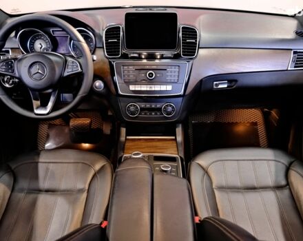 Мерседес ГЛЕ-Класс 2018 в Одессе на Automoto.ua Серый Мерседес ГЛЕ-Класс, объемом двигателя 2.1 л и пробегом 170 тыс. км за 33900 $, фото 6 на Automoto.ua