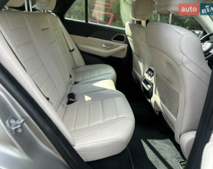 Сірий Мерседес ГЛЕ-Клас, об'ємом двигуна 1.95 л та пробігом 63 тис. км за 73000 $, фото 21 на Automoto.ua