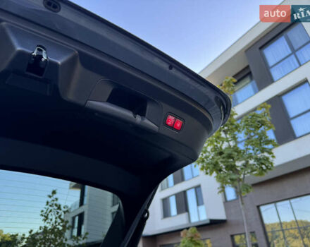 Серый Мерседес ГЛЕ-Класс, объемом двигателя 3 л и пробегом 85 тыс. км за 85900 $, фото 68 на Automoto.ua