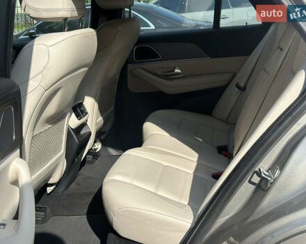 Сірий Мерседес ГЛЕ-Клас, об'ємом двигуна 1.95 л та пробігом 63 тис. км за 73000 $, фото 17 на Automoto.ua