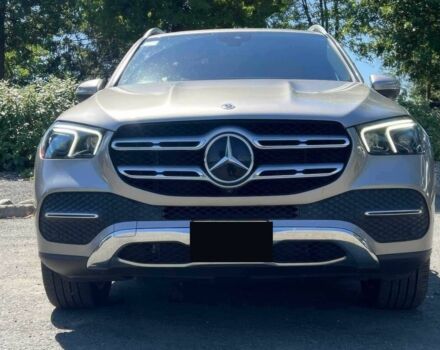 Серый Мерседес ГЛЕ-Класс, объемом двигателя 2 л и пробегом 37 тыс. км за 28000 $, фото 1 на Automoto.ua