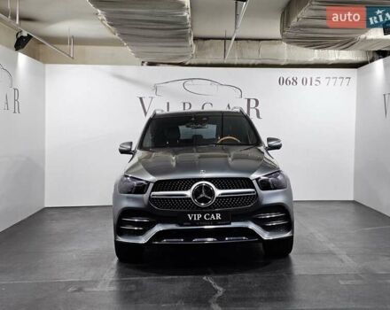Серый Мерседес ГЛЕ-Класс, объемом двигателя 1.95 л и пробегом 152 тыс. км за 87777 $, фото 1 на Automoto.ua