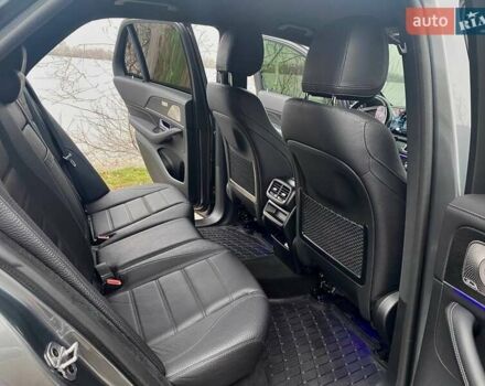 Сірий Мерседес ГЛЕ-Клас, об'ємом двигуна 4 л та пробігом 55 тис. км за 81500 $, фото 42 на Automoto.ua