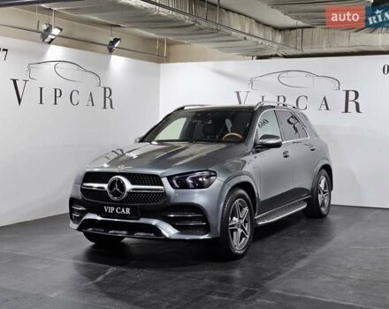 Серый Мерседес ГЛЕ-Класс, объемом двигателя 1.95 л и пробегом 152 тыс. км за 87777 $, фото 3 на Automoto.ua