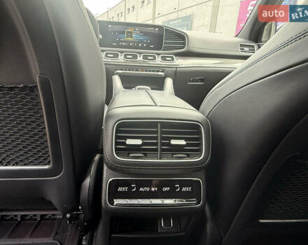 Серый Мерседес ГЛЕ-Класс, объемом двигателя 3.98 л и пробегом 75 тыс. км за 115000 $, фото 15 на Automoto.ua
