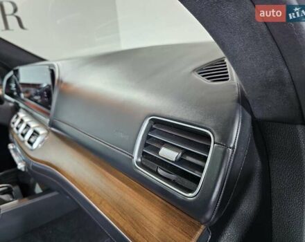 Серый Мерседес ГЛЕ-Класс, объемом двигателя 1.95 л и пробегом 152 тыс. км за 87777 $, фото 22 на Automoto.ua