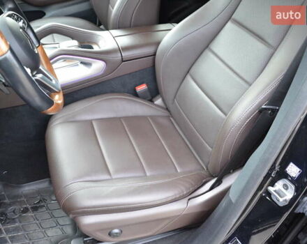 Серый Мерседес ГЛЕ-Класс, объемом двигателя 2 л и пробегом 82 тыс. км за 71999 $, фото 24 на Automoto.ua