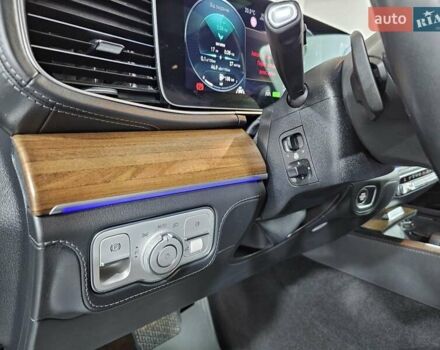 Серый Мерседес ГЛЕ-Класс, объемом двигателя 1.95 л и пробегом 152 тыс. км за 87777 $, фото 27 на Automoto.ua