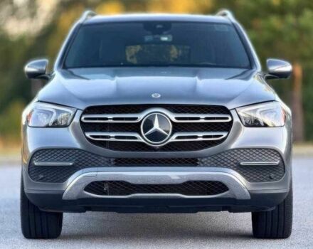 Сірий Мерседес ГЛЕ-Клас, об'ємом двигуна 2 л та пробігом 34 тис. км за 29900 $, фото 1 на Automoto.ua