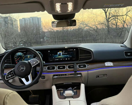 Серый Мерседес ГЛЕ-Класс, объемом двигателя 1.99 л и пробегом 37 тыс. км за 77999 $, фото 17 на Automoto.ua