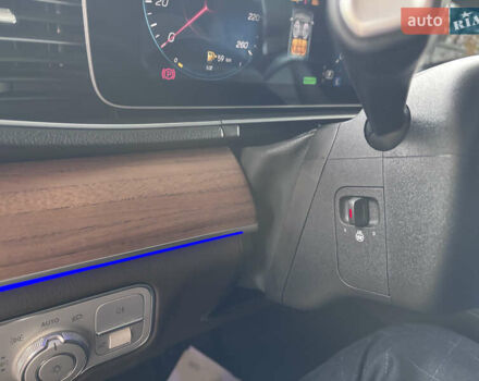 Серый Мерседес ГЛЕ-Класс, объемом двигателя 1.99 л и пробегом 69 тыс. км за 70000 $, фото 18 на Automoto.ua