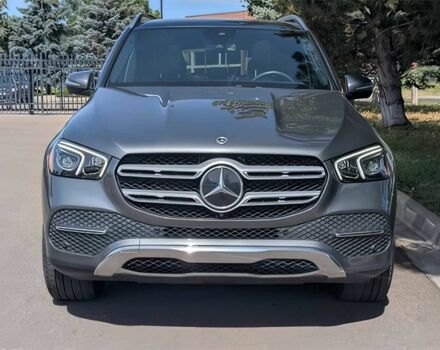 Серый Мерседес ГЛЕ-Класс, объемом двигателя 2 л и пробегом 21 тыс. км за 35000 $, фото 1 на Automoto.ua
