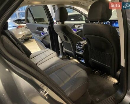 Сірий Мерседес ГЛЕ-Клас, об'ємом двигуна 3.98 л та пробігом 16 тис. км за 105000 $, фото 46 на Automoto.ua