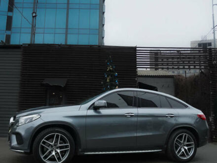 Серый Мерседес ГЛЕ-Класс, объемом двигателя 3 л и пробегом 62 тыс. км за 55500 $, фото 1 на Automoto.ua