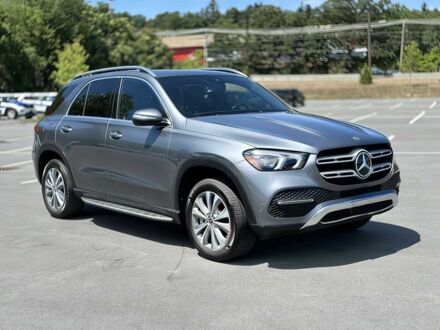 Серый Мерседес ГЛЕ-Класс, объемом двигателя 2 л и пробегом 18 тыс. км за 22900 $, фото 1 на Automoto.ua