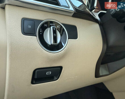 Синий Мерседес ГЛЕ-Класс, объемом двигателя 3.5 л и пробегом 85 тыс. км за 28500 $, фото 48 на Automoto.ua