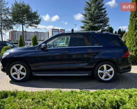 Синий Мерседес ГЛЕ-Класс, объемом двигателя 2.2 л и пробегом 135 тыс. км за 31850 $, фото 3 на Automoto.ua