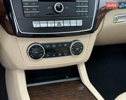 Синий Мерседес ГЛЕ-Класс, объемом двигателя 3.5 л и пробегом 142 тыс. км за 20999 $, фото 77 на Automoto.ua