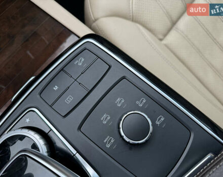 Синий Мерседес ГЛЕ-Класс, объемом двигателя 3.5 л и пробегом 142 тыс. км за 20999 $, фото 81 на Automoto.ua