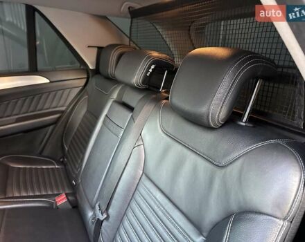 Синій Мерседес ГЛЕ-Клас, об'ємом двигуна 3 л та пробігом 170 тис. км за 29850 $, фото 92 на Automoto.ua