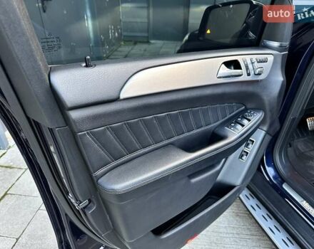 Синій Мерседес ГЛЕ-Клас, об'ємом двигуна 3 л та пробігом 170 тис. км за 29850 $, фото 52 на Automoto.ua