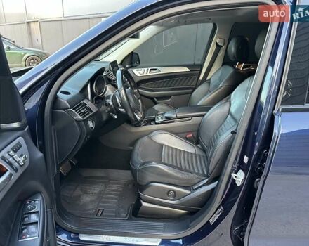 Синій Мерседес ГЛЕ-Клас, об'ємом двигуна 3 л та пробігом 170 тис. км за 29850 $, фото 76 на Automoto.ua