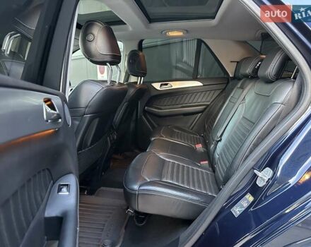 Синій Мерседес ГЛЕ-Клас, об'ємом двигуна 3 л та пробігом 170 тис. км за 29850 $, фото 90 на Automoto.ua