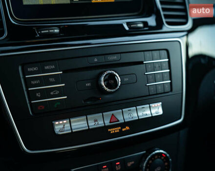 Синий Мерседес ГЛЕ-Класс, объемом двигателя 3 л и пробегом 154 тыс. км за 31700 $, фото 32 на Automoto.ua