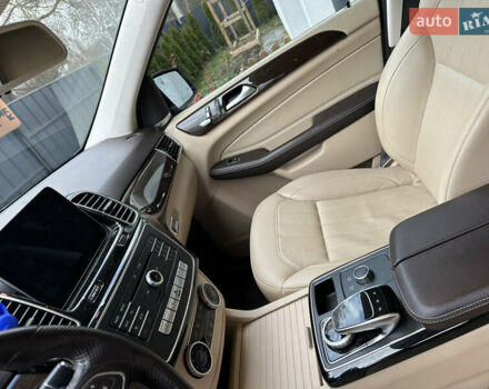 Синий Мерседес ГЛЕ-Класс, объемом двигателя 3.5 л и пробегом 169 тыс. км за 31000 $, фото 12 на Automoto.ua