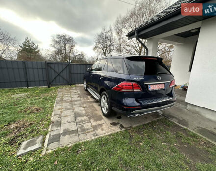 Синий Мерседес ГЛЕ-Класс, объемом двигателя 3.5 л и пробегом 169 тыс. км за 31000 $, фото 3 на Automoto.ua