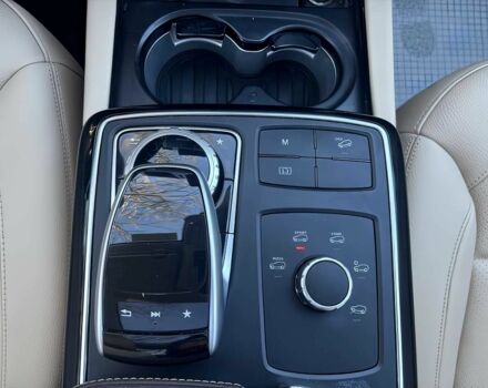 Синий Мерседес ГЛЕ-Класс, объемом двигателя 3.5 л и пробегом 30 тыс. км за 12700 $, фото 12 на Automoto.ua