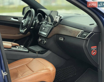 Синий Мерседес ГЛЕ-Класс, объемом двигателя 3 л и пробегом 270 тыс. км за 39999 $, фото 8 на Automoto.ua