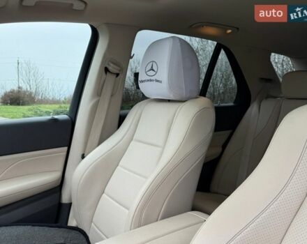 Синій Мерседес ГЛЕ-Клас, об'ємом двигуна 2 л та пробігом 49 тис. км за 47999 $, фото 19 на Automoto.ua