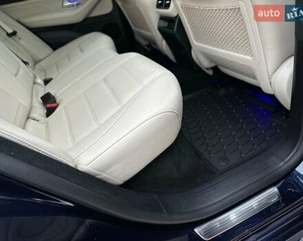 Синий Мерседес ГЛЕ-Класс, объемом двигателя 1.99 л и пробегом 53 тыс. км за 82999 $, фото 78 на Automoto.ua