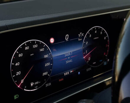 Синий Мерседес ГЛЕ-Класс, объемом двигателя 1.99 л и пробегом 30 тыс. км за 77000 $, фото 28 на Automoto.ua