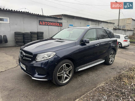 Синий Мерседес ГЛЕ-Класс, объемом двигателя 3.5 л и пробегом 117 тыс. км за 26500 $, фото 1 на Automoto.ua