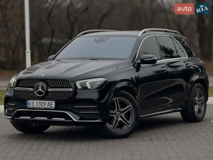 Мерседес ГЛЕ-Класс 2020 в Киеве на Automoto.ua Зеленый Мерседес ГЛЕ-Класс, объемом двигателя 2.93 л и пробегом 122 тыс. км за 69999 $, фото 1 на Automoto.ua