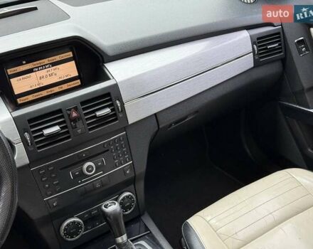 Мерседес ГЛК-Класс 2008 в Одессе на Automoto.ua Белый Мерседес ГЛК-Класс, объемом двигателя 3 л и пробегом 290 тыс. км за 12190 $, фото 20 на Automoto.ua